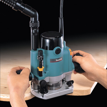 Défonceuse Makita - 1100 Watts - Ø 8mm - capacité de plongée 0 - 57mm - pince diamètre 8mm | RP1110CJ