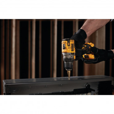 Perceuse visseuse Dewalt - XR - sans fil - 12 Volts - 2Ah li-ion brushless | DCD701D2-QW