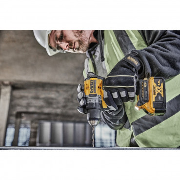 Perceuse visseuse Dewalt compacte - XR - sans fil - 18 Volts - 5Ah li-ion brushless | DCD800P2T-QW