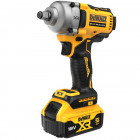 Image du produit : Boulonneuse à chocs Dewalt compacte 1/2" - XR - sans fil - 18 Volts - 5Ah li-ion brushless jonc de sécurité | DCF891P2T-QW