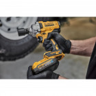 Image du produit : Boulonneuse à chocs Dewalt 1/2" compacte - XR - sans fil - 18 Volts - 5Ah li-ion brushless 812 nm - jonc de sécurité - powerstack | DCF891H2T-QW