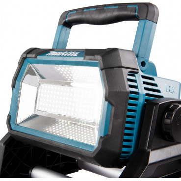 Projecteur de chantier à LED Makita - jusqu'à 3000 lumens - fonctionne sur batterie LXT 14.4 et 18 Volts ou sur prise secteur | DEADML809