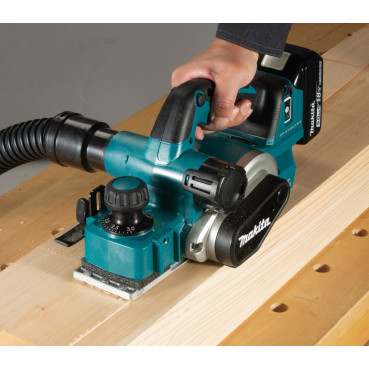 Rabot à bois Makita LXT 18 Volts - sans fil Lithium (Li-Ion) - 5 Ah - 82mm - profondeur rabotage 0 - 3mm | DKP181RTJ