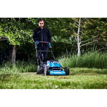 Tondeuse Makita auto-tractée LXT 36 Volts 2 x 18 Volts - sans fil Lithium (Li-Ion) - 53cm - (Produit seul) - diamètre lame 53,4cm - hauteur tonte 20 à 100mm - surface tonte 2300m² | DLM532Z